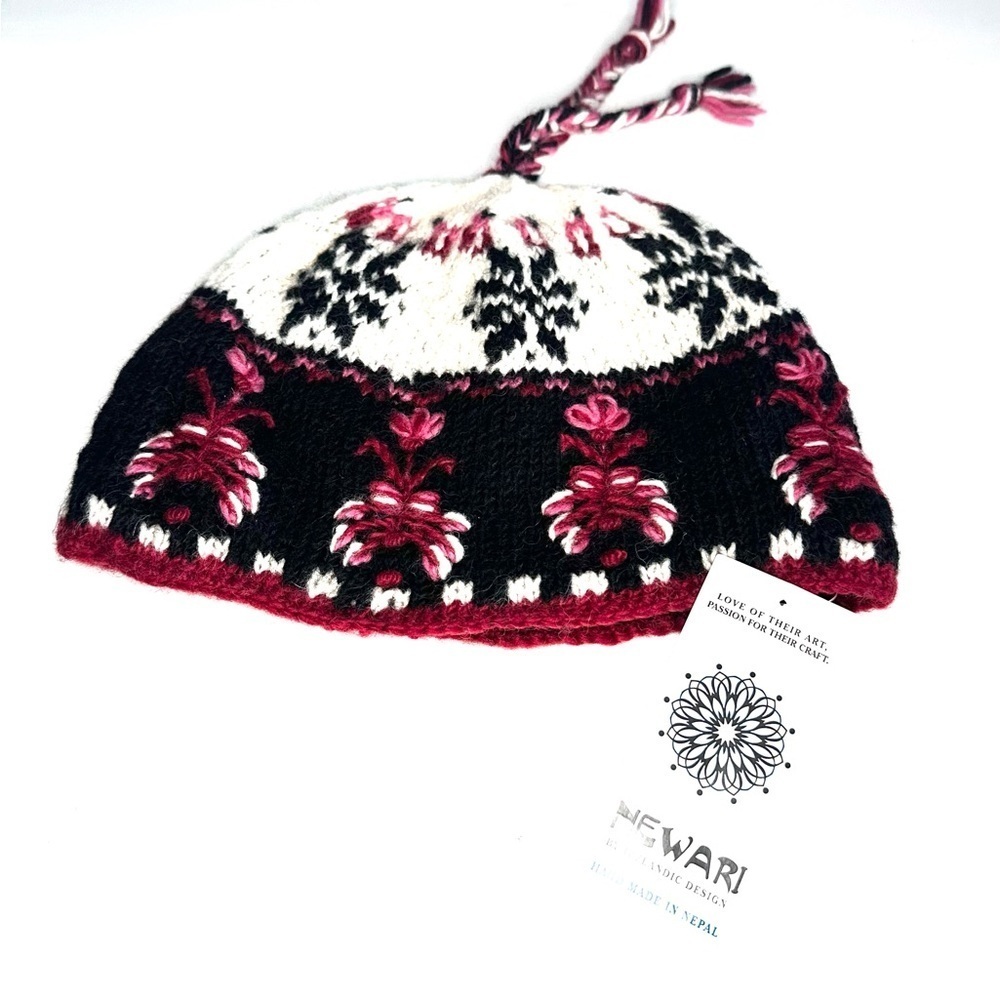 Newari Nepal Icelandic Designs Wool Beanie Hat Cap Toque Winter Women's OS NWT